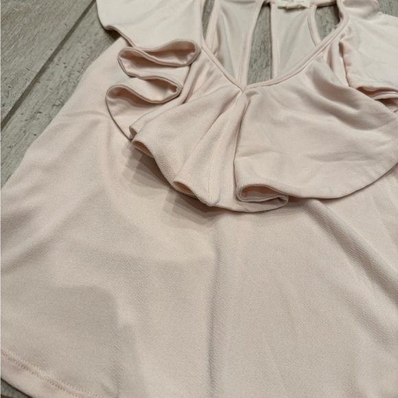 Pale Pink Stretchy Knit Blouse - Picture 2 of 5